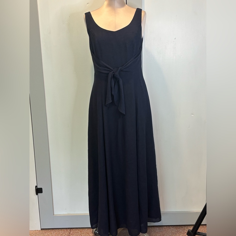 Vintage CHETTA B Sherrie Bloom
Peter Noviello Navy MIDI Gown Dress Size 6